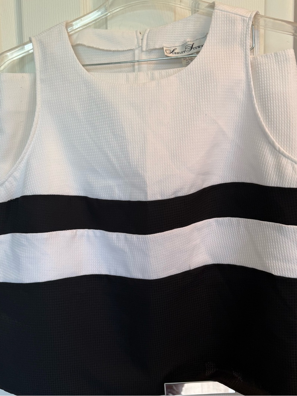 Ashley Stewart 2 pc skirt set black and white short sleeve top with white skirt
